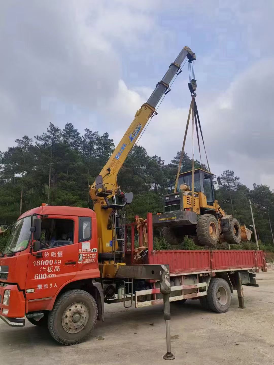 云龙县找吊车出租公司的时候需要注意什么